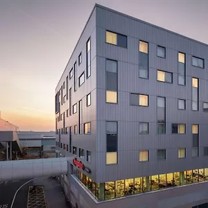 Hampton By Hilton London Gatwick Airport *** Horley